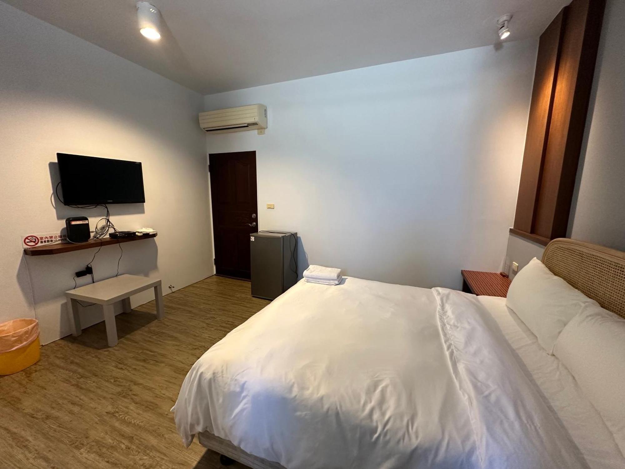 Snore Inn Heng-ch'un Exteriör bild