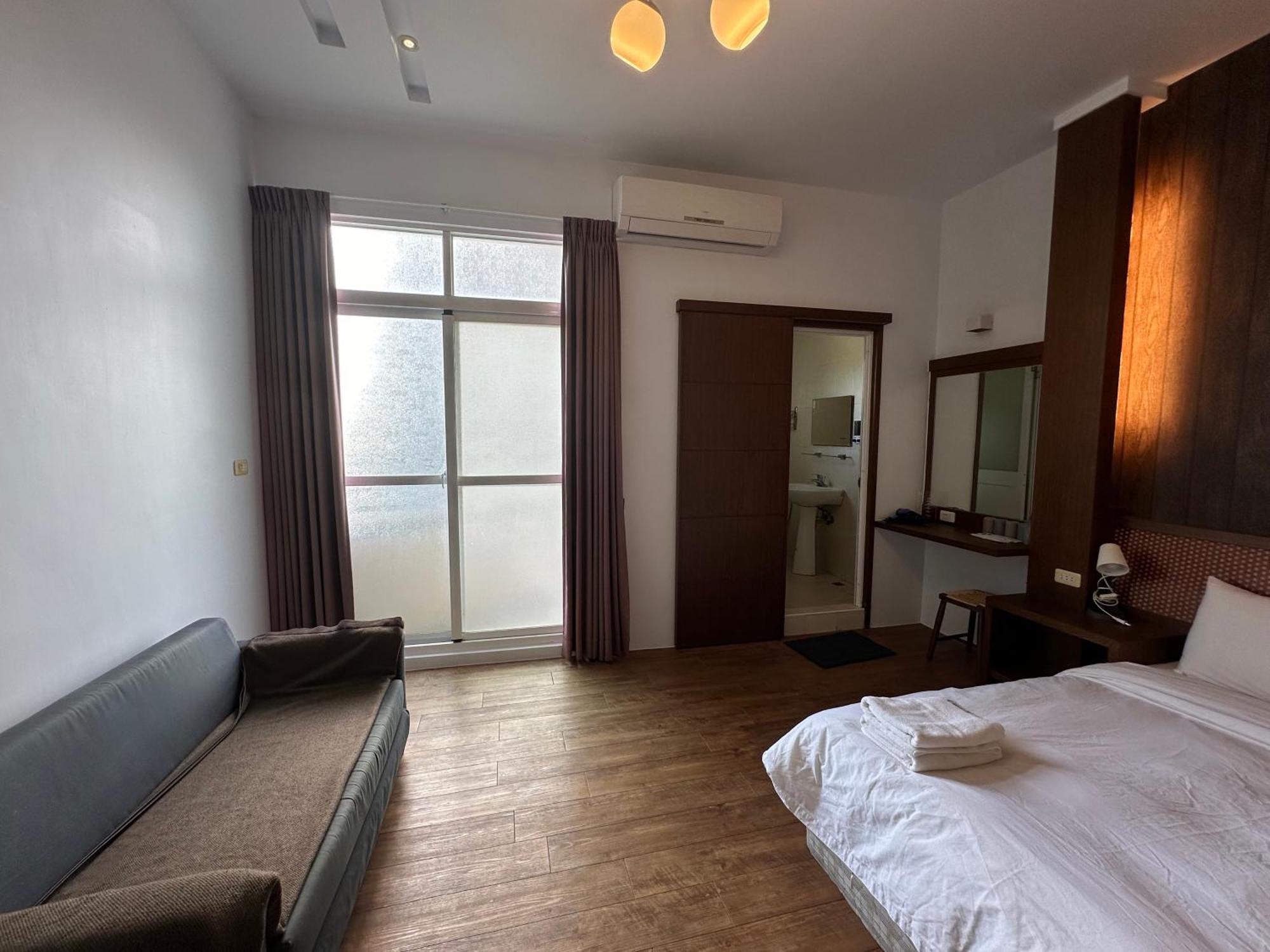 Snore Inn Heng-ch'un Exteriör bild